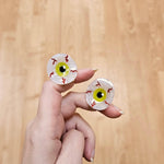 Eyeball hair clip