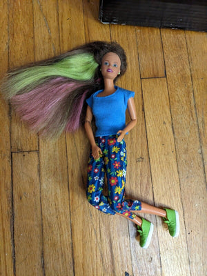 1998 Happening Hair Teresa Pink Green Hair And Jointed Articulated