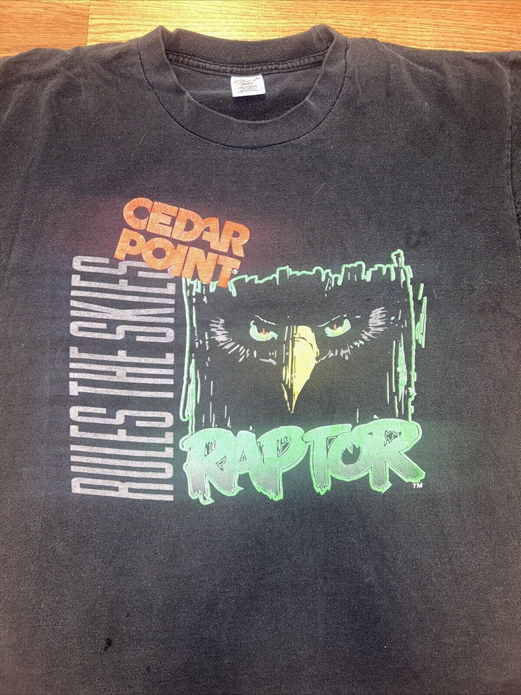 Vintage 90’s Cedar Point Raptor Eyes Rollercoaster Park Ride Graphic T-shirt XL