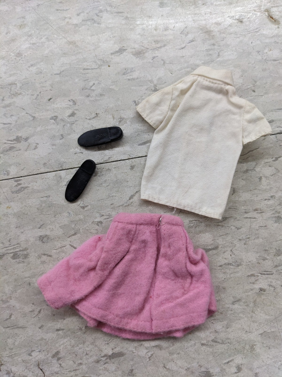 1964-1965 SKIPPER ESSENTIALS FOR OUTFIT #1907 SCHOOL DAYS SET