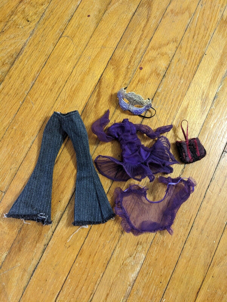 Bratz midnight dance Yasmin Dress outfit  accesories  Mask Lot As Is 