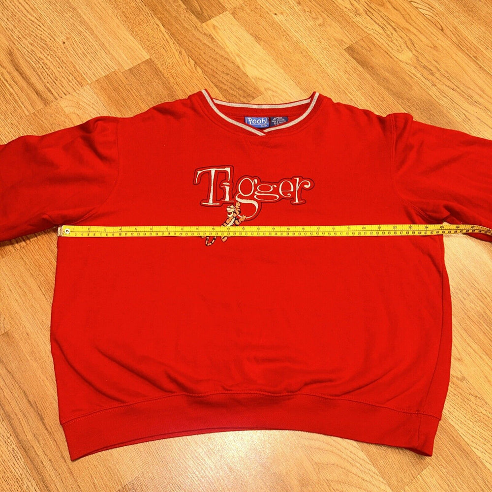 Vtg Disney Pooh Tigger Embroidered Red Crewneck Sweatshirt Size L