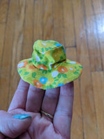 Shillman Barbie Clone Mod Bonnet Floral Wide Brim Sun Hat 1960s Flower Power