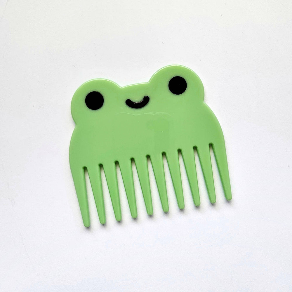 Froggy wide-tooth comb