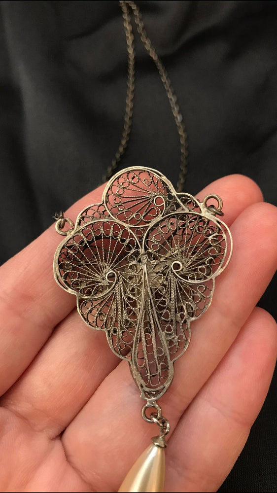 Art Deco 1930s Topazio Filigree Butterfly Necklace – Silver
