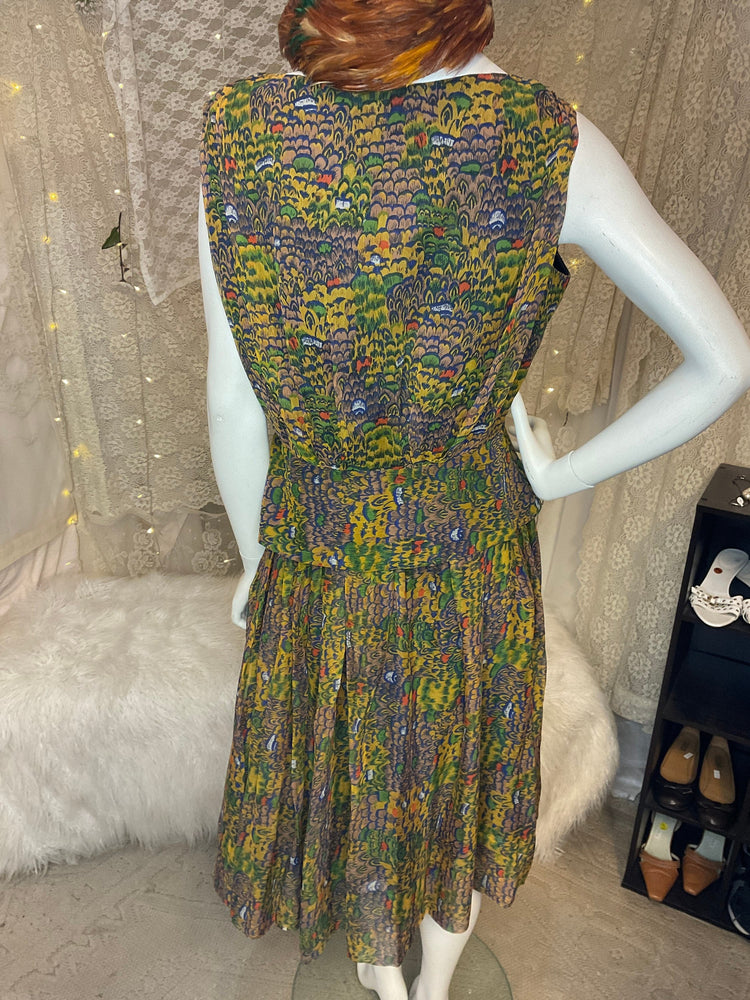 Two piece silk chiffon pheasant dress with matching purse and feather hat size medium