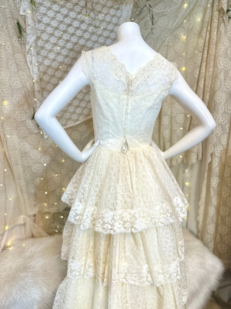 Vivinne Tiered Vintage Wedding Dress