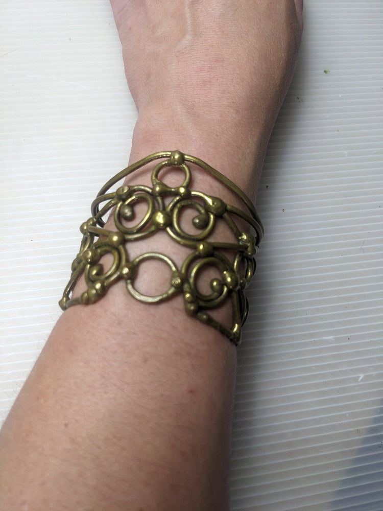 Vintage 70s artisan Large Brutalist brass cuff bracelet