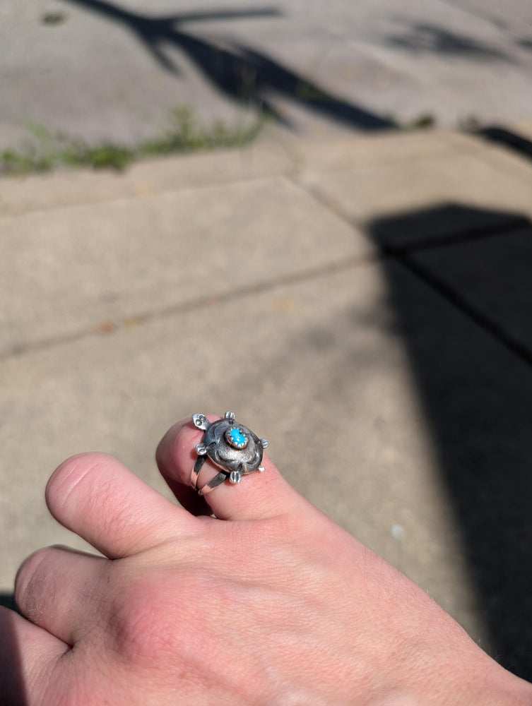 Silver turquoise Southwestern turtle ring size 7 signed by E BeGay