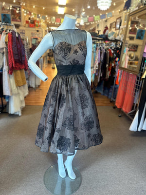 Unique 1950’s Organza Chic Party Dress