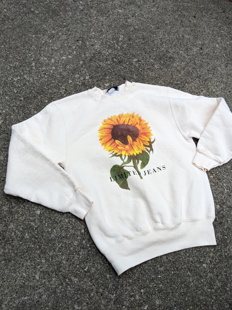 Deadstock 90s Y2k Limited Sunflower white sweat shirt in size Women's Large Men's Medium