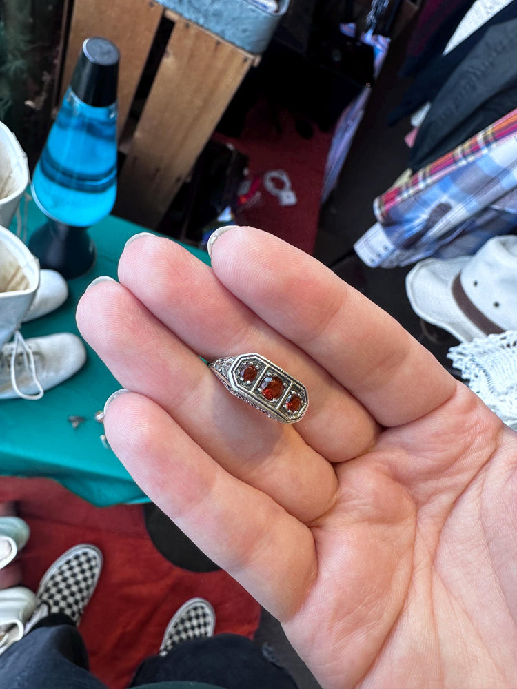 Sterling Silver Art Deco Inspired Garnet Filigree Ring Size 6.