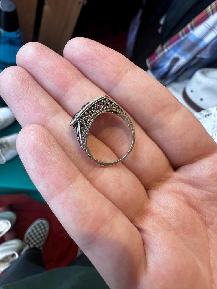 Sterling Silver Art Deco Inspired Garnet Filigree Ring Size 6.