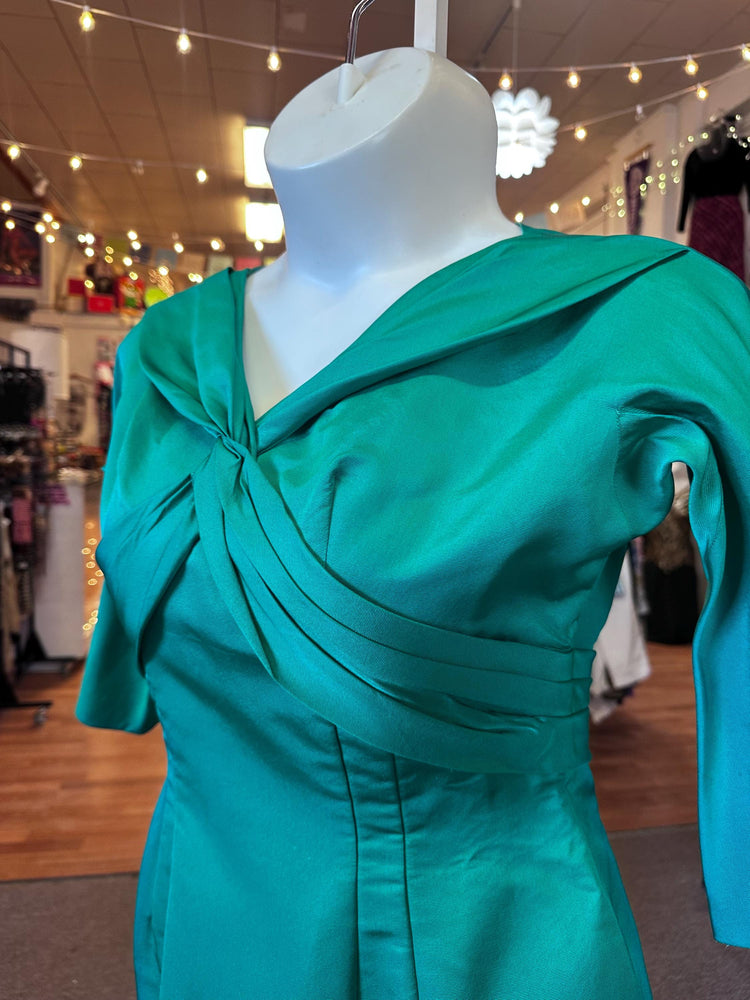 1950s Vintage Emerald Green Cocktail Wiggle Dress – Size L (Curvy Fit) – As-Is