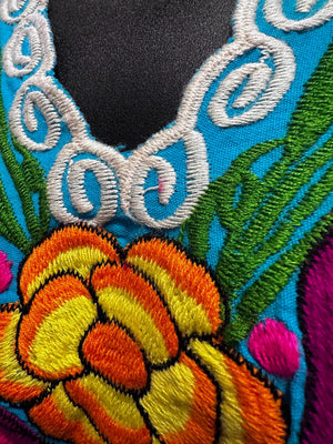 Traditional Mexican Oaxaca Huipil – Hand-Embroidered Teal Blouse (Size M/L)