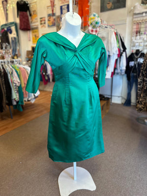 1950s Vintage Emerald Green Cocktail Wiggle Dress – Size L (Curvy Fit) – As-Is