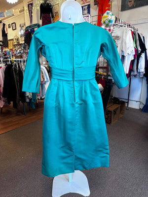 1950s Vintage Emerald Green Cocktail Wiggle Dress – Size L (Curvy Fit) – As-Is