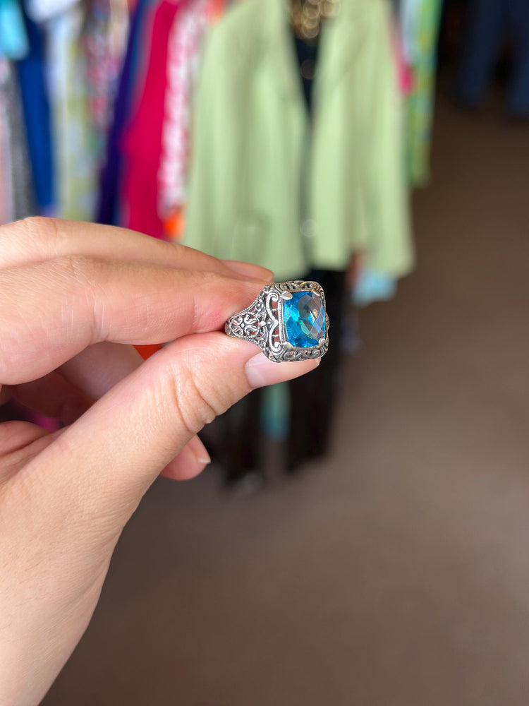 Victorian Blue Topaz Sterling Silver Floral Filigree Ring – Size 6