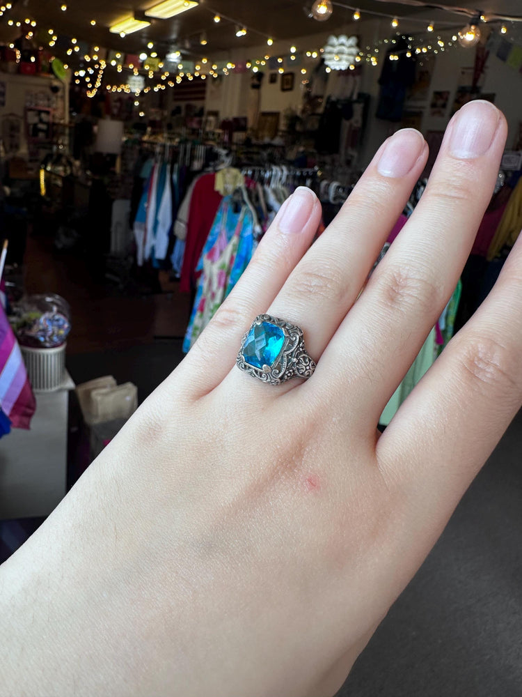 Victorian Blue Topaz Sterling Silver Floral Filigree Ring – Size 6
