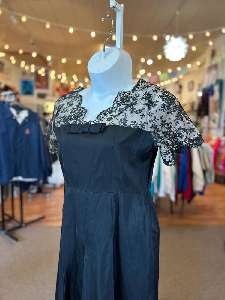 1950's Vintage Plus Size Size Large XL Classy Little Black Dress