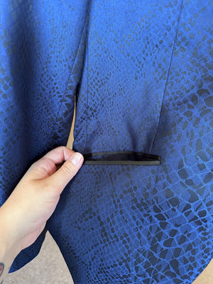 JF J. Ferrar Snake Skin Satin Blazer – Blue with Black Accents, Size 40S (Fits Men’s Large Slim)