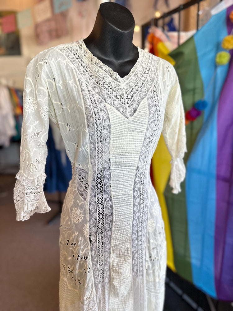 Antique Edwardian Crocheted Lace Cotton Tea Summer Bridal Gauzy Dress XXS/XS