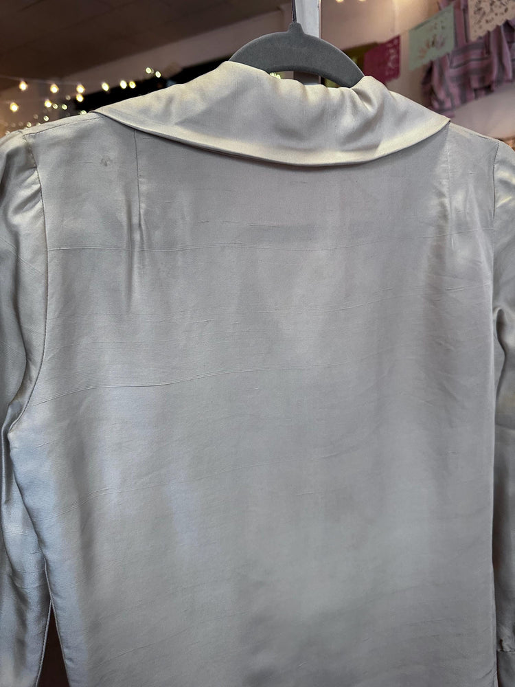 1940's or Earlier Vintage Antique Raw Silk Long Sleeved Blouse XS