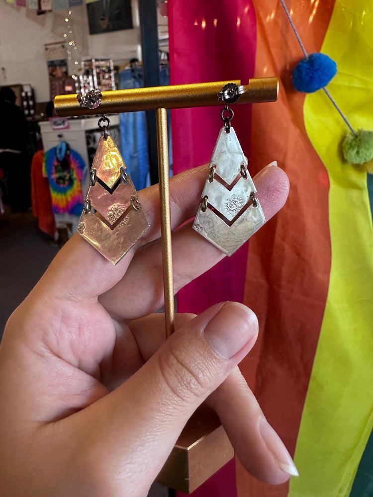 Sterling Silver .925 Mexican Abalone Stamped Chevron Earrings Beautiful