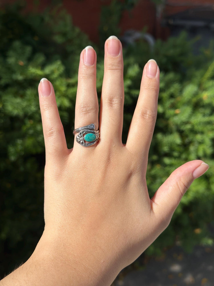 Vintage Sterling Silver Handmade  Turqoise Spoon Ring size 5.5