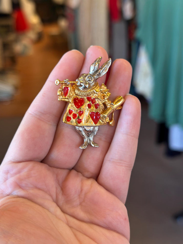 Alice In Wonderland MMA Signed Alice in Wonderland White Rabbit Queen of Hearts Brooch Pin