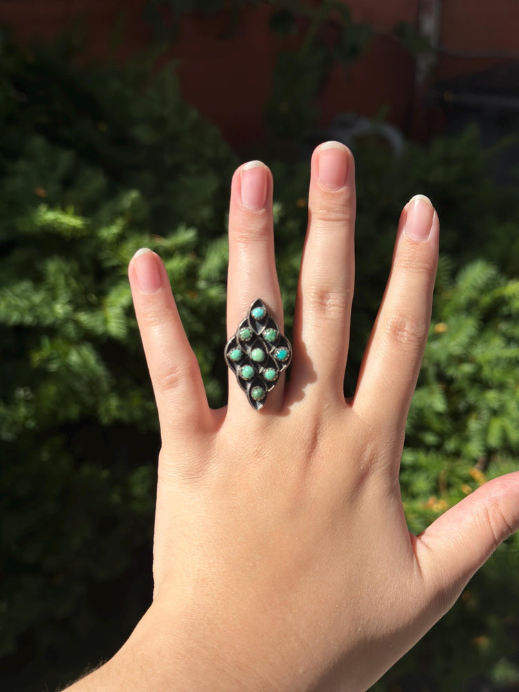 Vintage Rare Sterling Silver Native Zuni or India Pointed Turquiose Mermaid Scale Ring Size 5.5/6