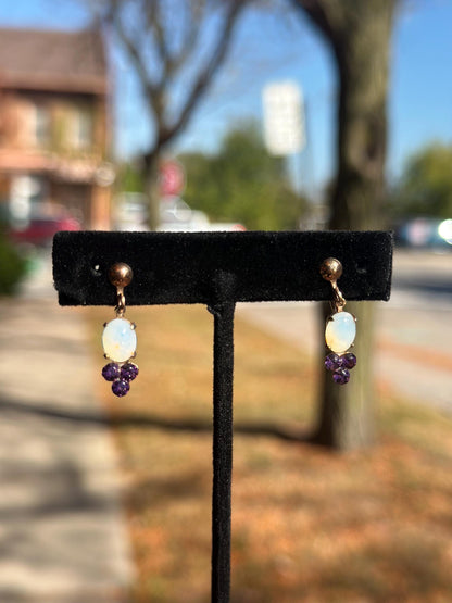 MCM Vintage 1940's-50's Goldtone Screwback Clip on Faux Created Opal Earrings