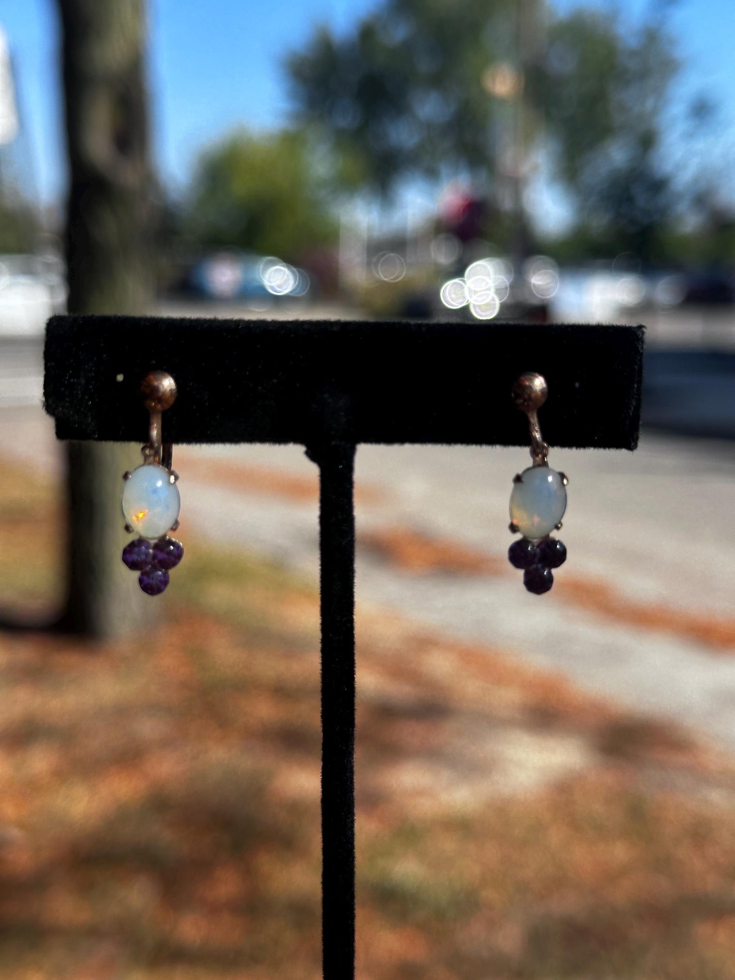 MCM Vintage 1940's-50's Goldtone Screwback Clip on Faux Created Opal Earrings