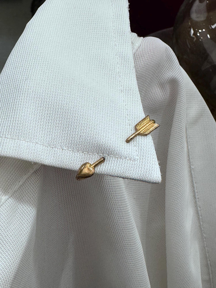 Vintage Rare 1950s or earlier MCM Cupids Arrow Gold Tone Screwback Collar, Cape or Tie Pin Unisex