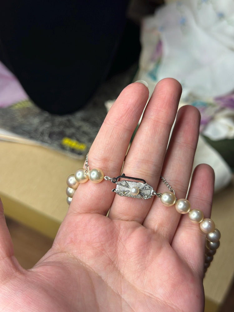 Gorgeous Vintage PM70 Marjorica Simulated Pearl Creamy White Single Strand Hand Knotted Sterling Silver Clasp