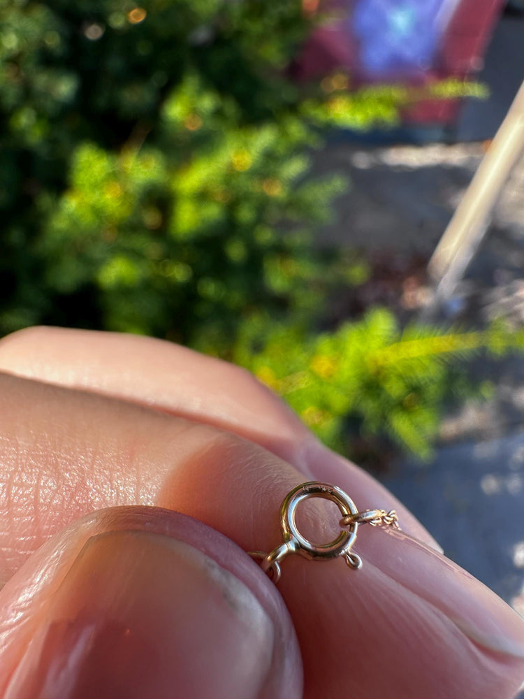 14K Gold Gorgeous Dainty Minimalist 3 Stone Peridot Pendant Necklace August Birthstone Feminine Jewelry Birthday Gift