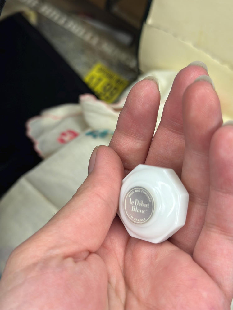 Antique 1920's Ultra Rare Le Debut Blanc Richard Hudnut Parfum de Gaiete Mini Bottle